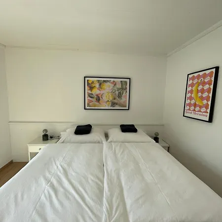 In Velden Am Woerthersee, 3 *
